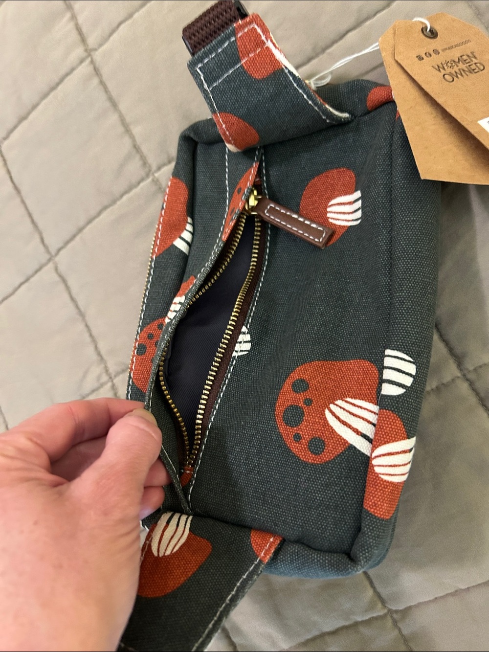 Maika Mendocino Charcoal Grey and Rust Mushroom Fanny Pack or Crossbody bag - Picture 7 of 9